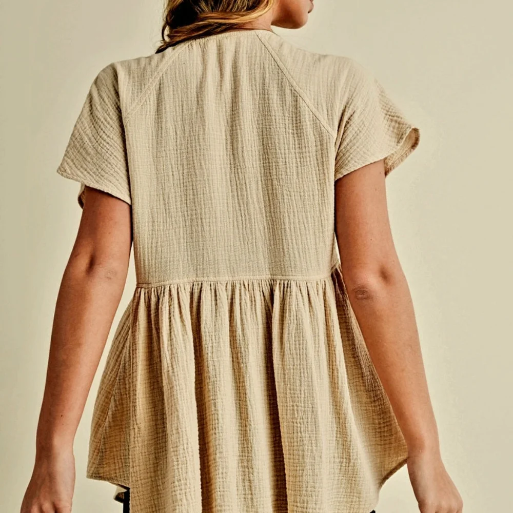 NWT Aemi+Co Women's Cream Button-Down Top 🔥😎 - Picture 4 of 6